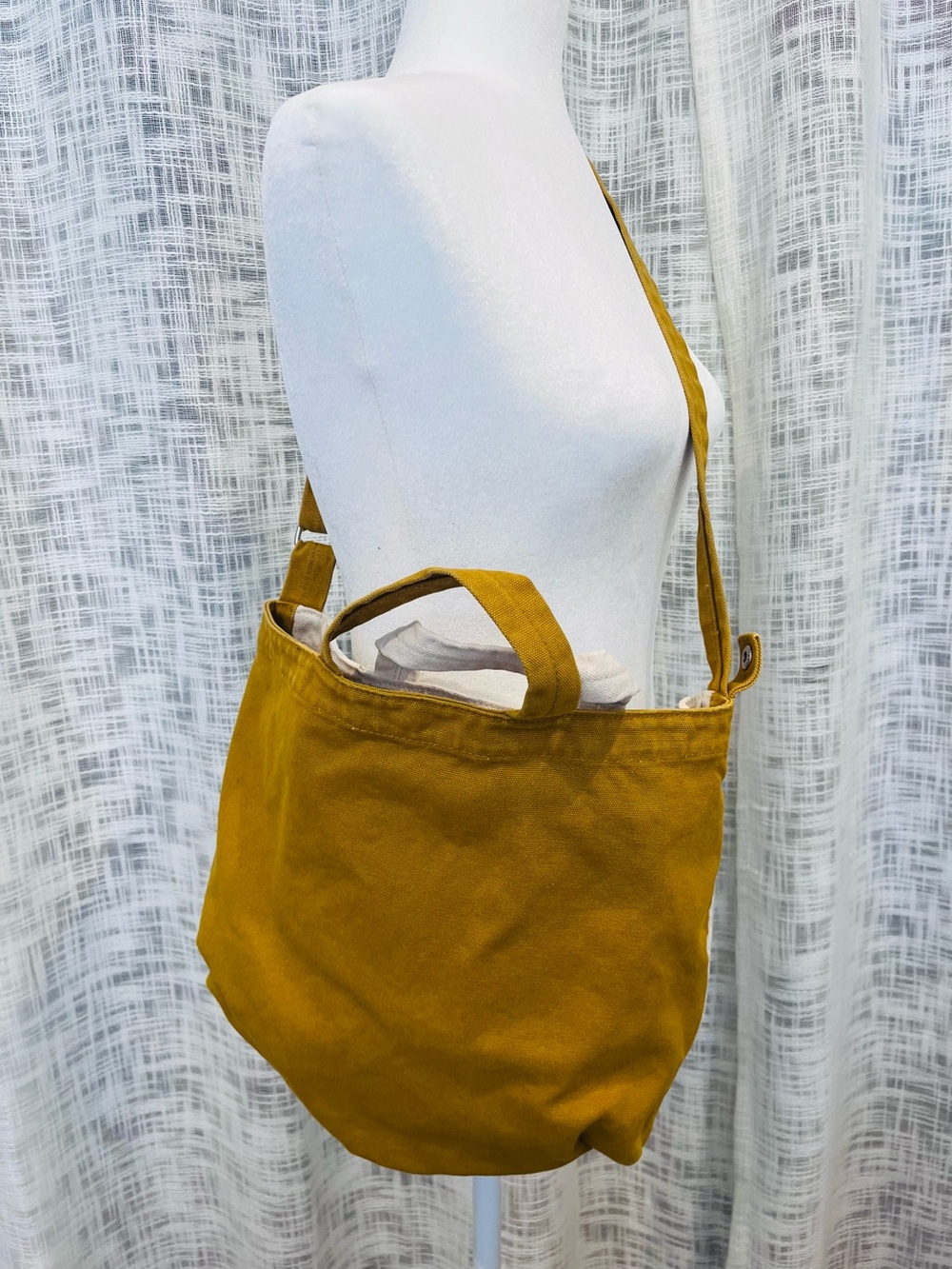 Baggu Duck Canvas Tote Bag Deadstock Tote in Ochre RARE Earth Day 2021
